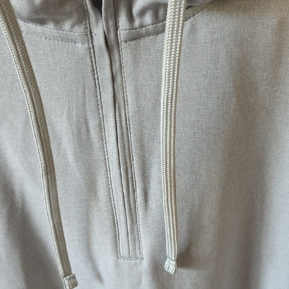 Travis Mathew Gray Athletic Sweatshirt Hoodie - Picture 3 of 10